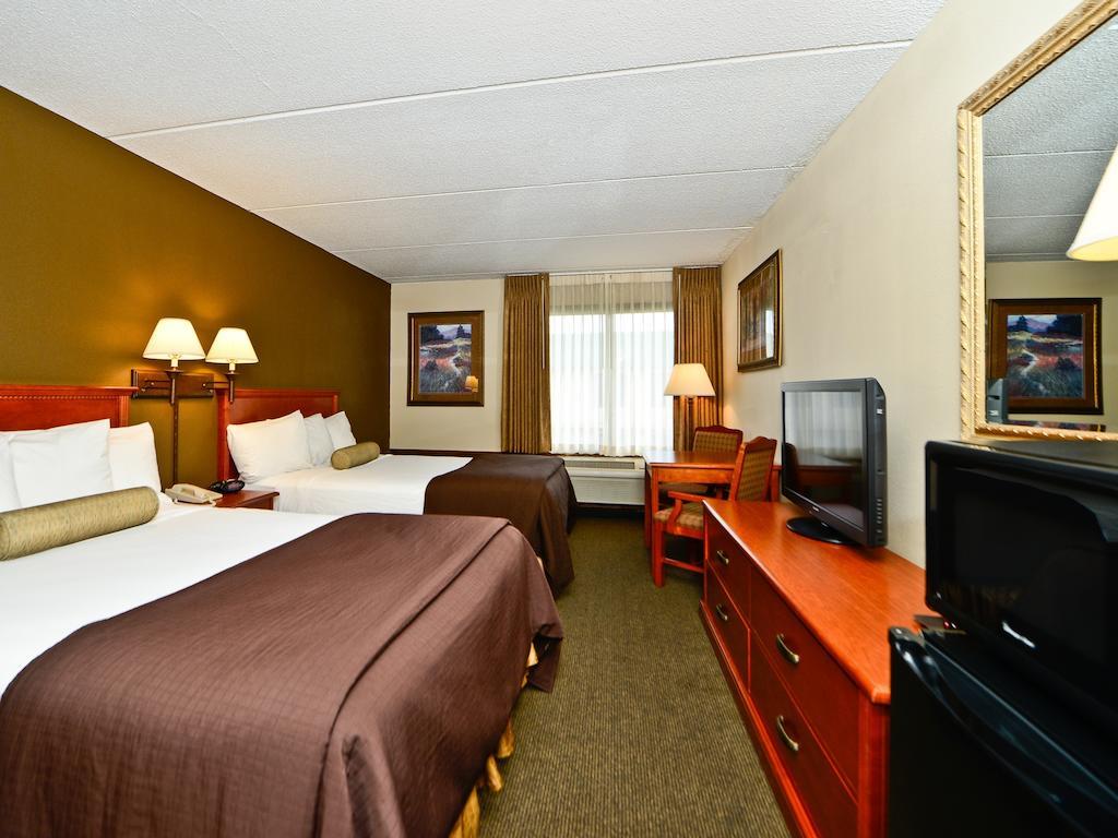 Ramada By Wyndham Plymouth Hotel & Conference Center Eksteriør bilde